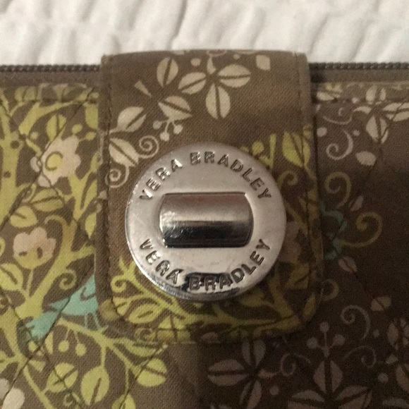 Vera Bradley Hand Wallet - Picture 2 of 6